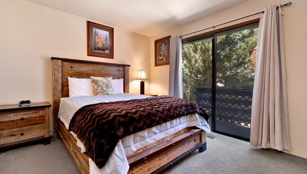 Brown Bears Cabin-1091 by Big Bear Vacations - Foto 3, Habitación