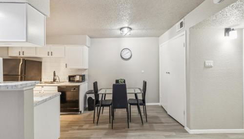 The Landry 277 Spacious and Cozy 2 Bedroom 1bth - Foto 3