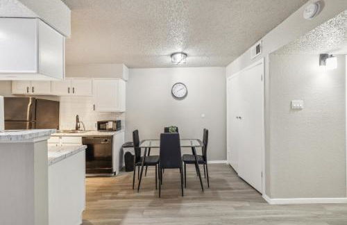 The Landry 277 Spacious and Cozy 2 Bedroom 1bth - Foto 3