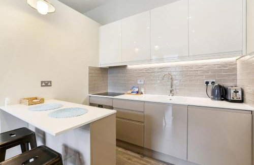 First floor- studio 5 min walk to West Hampstead. - Foto 8