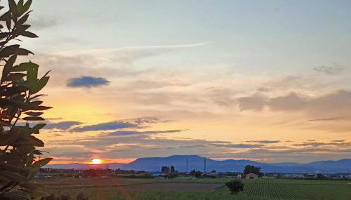 Chalet con piscina y jardín, no fumadores ni fiestas - Foto 2