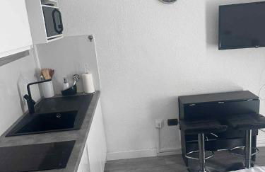 joli studio en face de la gare - Foto 12