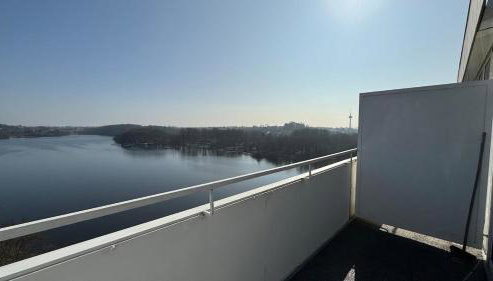 Penthousewohnung mit traumhaften Ausbilck auf den Segeberger See - Foto 4