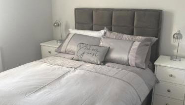 Modern 3-bed Apartment in Magherafelt Sleeps 8 - Foto 5