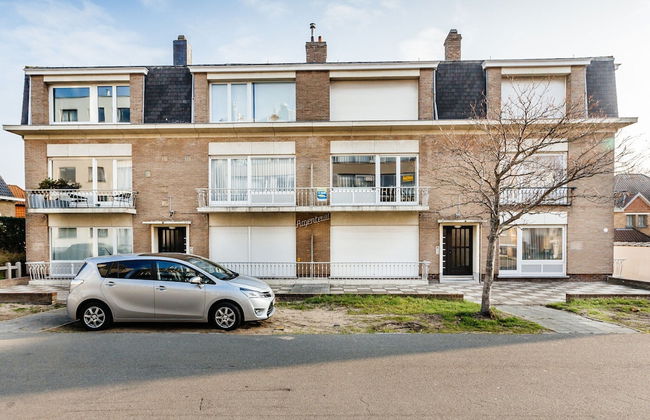 Apartment in Koksijde Near the Beach - Photo 1