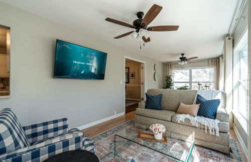 Decked Out Spacious 3BR Near Pine Mountain Trail W - Foto 8