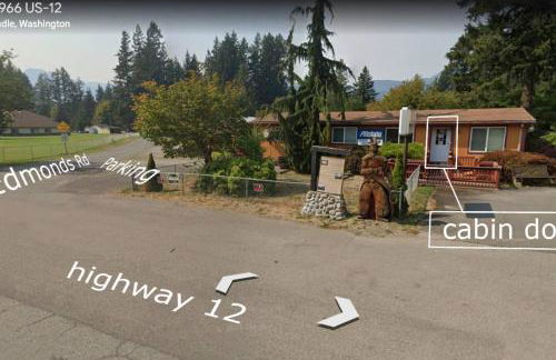 Cozy Cabin in Packwood - Photo 9