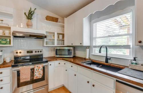 Pet-Friendly Mooresville Escape with Fenced Yard and Lake Access - Foto 34
