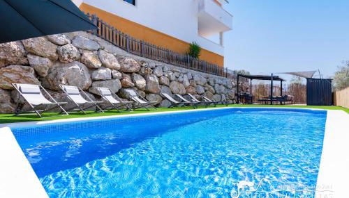 Villa Serranita - Stylish Holiday Home with Views and Air Conditioning 15 mins to Sitges - Photo 1