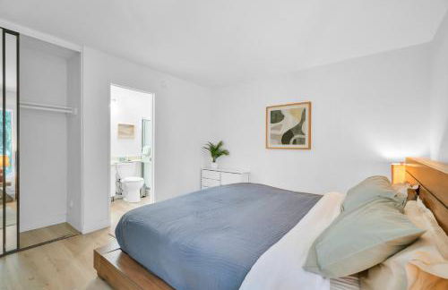 High Ceilings 3BR with Loft-2 Baths Pool & Jacuzzi - Foto 25