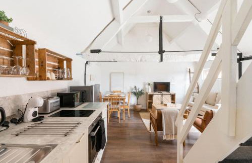 Cosy Cotswolds Cottage Farm Stay - Shepherds Rest - Photo 2