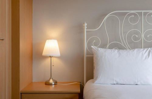 Bright, Modern One-bed With Stunning View of Thames - Foto 8