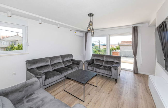 Expansive Retreat With Private Pool & Bbq, Near the Beach - Foto 13