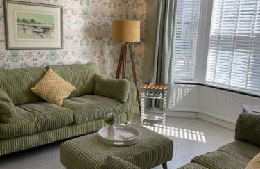 Beautiful 3 bedroom house close to Lowestofts south beach - Foto 1