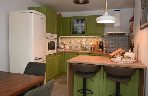 Villa Mavrici, Nature Paradise with pool - Foto 10