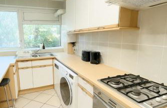 Cosy 2-Bed Flat in the Heart of Prestwich Village - Foto 9