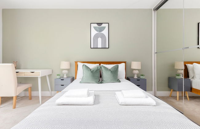 Luminous 2 Bed Balcony Flat in Islington - Foto 4