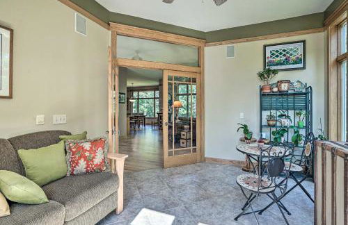 Tranquil Lake Elmo Farmhouse Hiking Nearby! - Foto 16