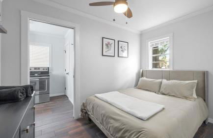 Comfy Modern Farmhouse Cottage w/ Private Patio! - Foto 17