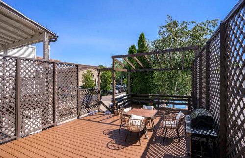 NEW Love Mi Getaway Loft with Deck on Washington Ave 110 - Foto 36