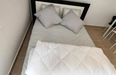 Studio plain-pied entrée privée et parking gratuit - Foto 5