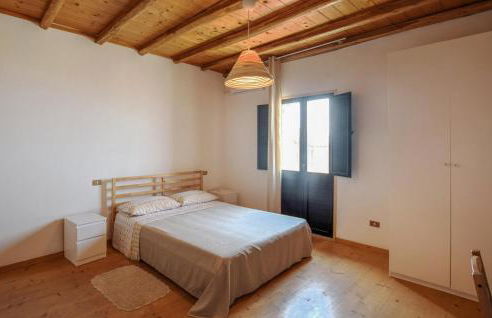 Awesome Home In Motta San Giovanni - Foto 5