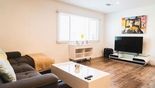 Chic Large 1 Bedroom Apartment in Koreatown with Dining Area Free Gated Parking - Foto 5