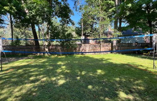 Historic Bulldog Bungalow - Foto 29