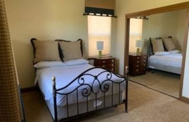 Luxury Custom Home in Oakdale Parkview - Foto 3