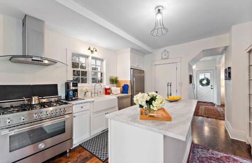 "Broadway Hideaway" by Roxy Rentals - Foto 42