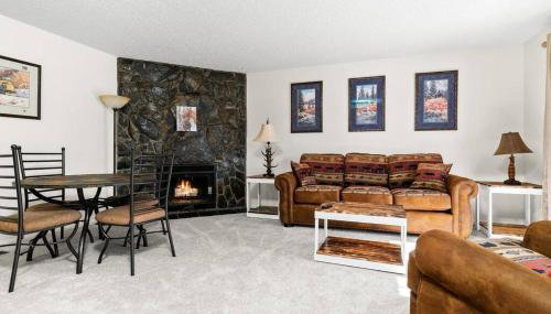 Moose Meadows- Near the airport, centrally located - Foto 2