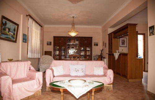 Lixouri Central Residence - Photo 1