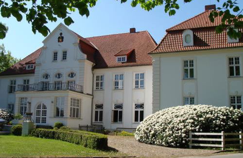 Schloss Badow - Foto 4