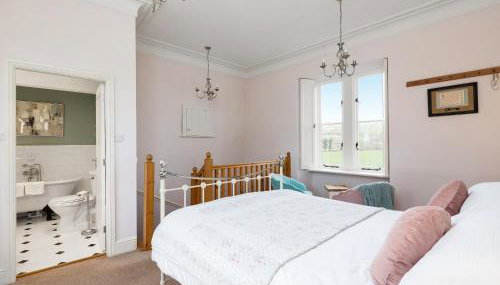 School Cottage - Photo 4