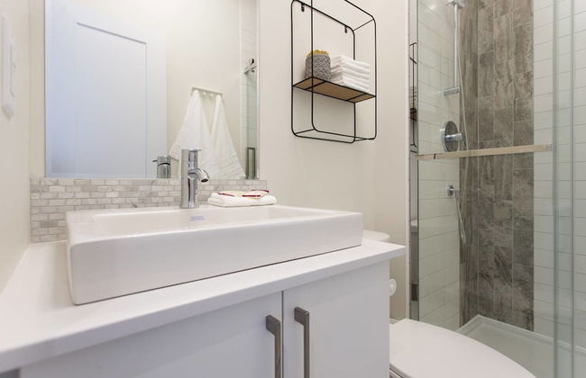 Perfect 2 Bdr, 2 Bath Landing for the Family - Foto 33