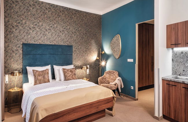 Golden Angel Suites by Adrez Living - Photo 48