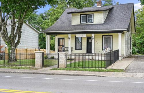 4BR for 10, Near Ark, High-Tech Kitchen, Parking! - Foto 24