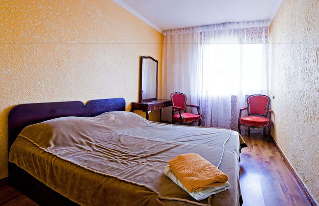 Lessor Apartments - Photo 12