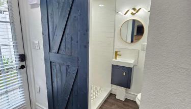 The Hideaway DT Orlando Tiny Home w Free Parking - Foto 3