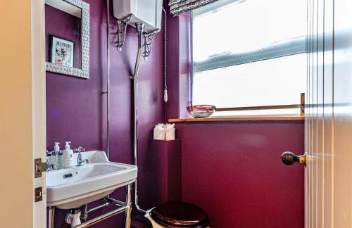 Finest Retreats - The Coach House at Tybroughton - Photo 17