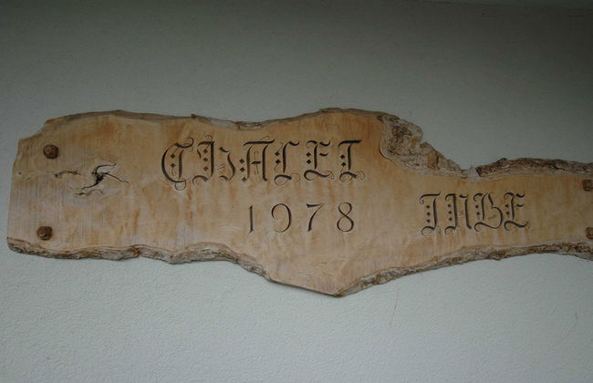 Pristine Home in a Charming Village, Large Grassy Sunbathing Area, View of the Mönch and Jungfrau - Foto 12