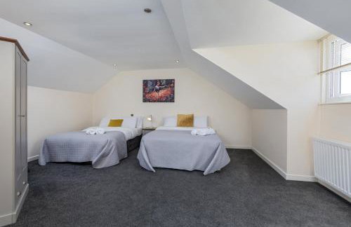 Spacious Luxurious Serviced Accommodation 6 - Photo 19