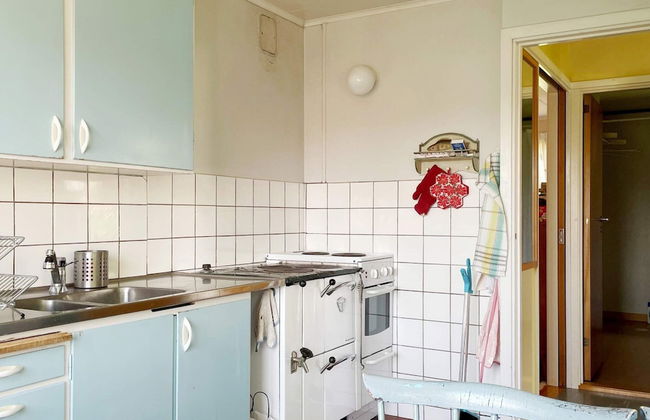 4 Person Holiday Home in Hallstavik - Foto 3