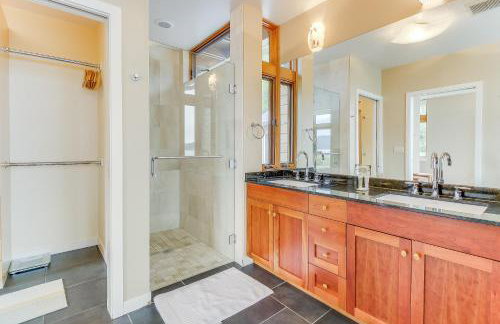 Fidalgo Island Waterfront Stunner - Photo 16