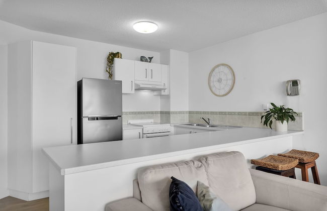 Catalina Resort - Photo 58