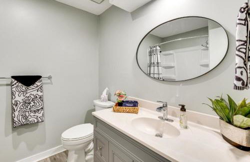 Near FIFA World Cup Walkable Overland Park Home - Foto 18