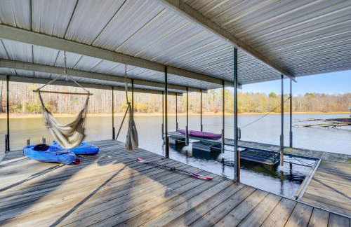 Lakefront Gem with Games in Westminster! - Foto 30