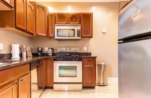 The Brick House Wooster Sq at Yale with Skyline Deck and WD - Foto 5