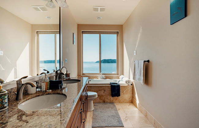 Stunning House with Views of Puget Sound Ideal for Family Reunions - Foto 34