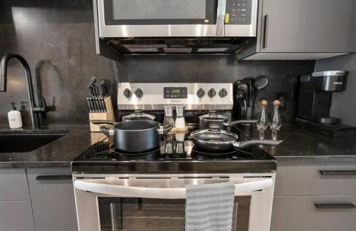 Tiny Home with a Cozy Loft for Quiet Moments - Foto 28